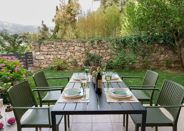 & Elegant With Private Garden Argostoli (Kefalonia)