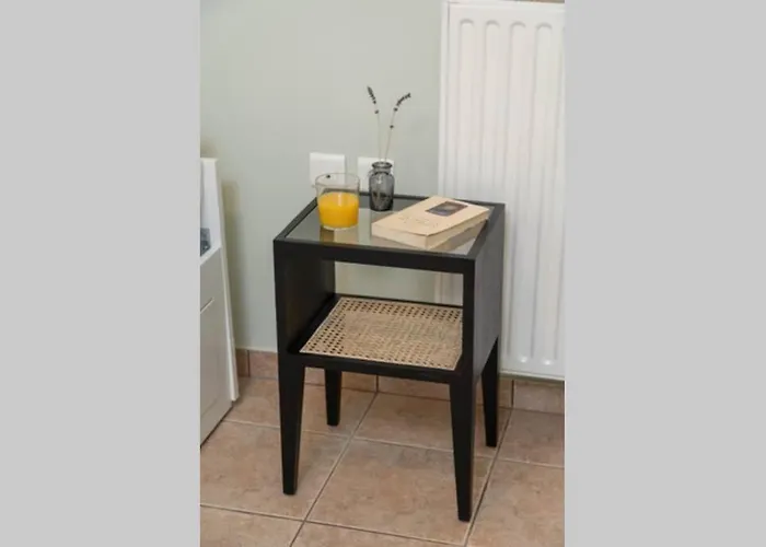 & Elegant With Private Garden