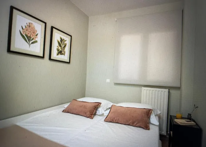 & Elegant With Private Garden * Argostoli (Kefalonia)