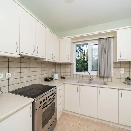 & Elegant With Private Garden Apartamento