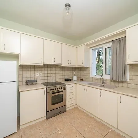 & Elegant With Private Garden Argostoli (Kefalonia)